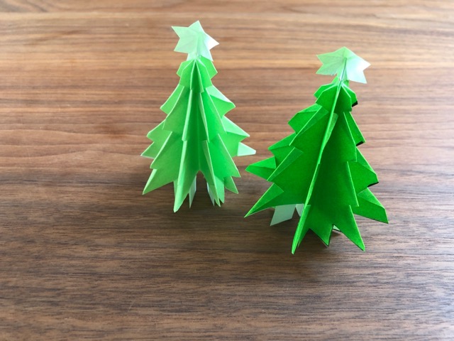 折り紙でクリスマスツリーの星付きを1枚で折る簡単な方法